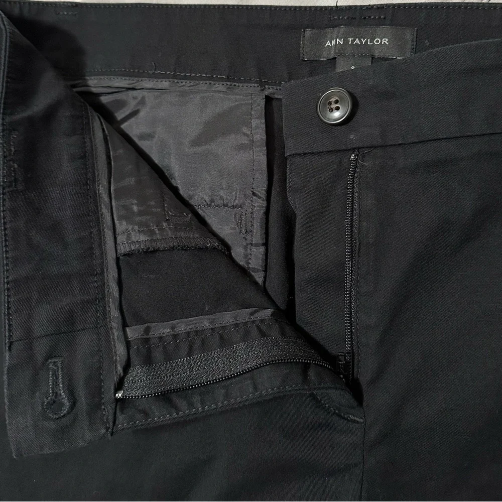 Ann Taylor Black Capris